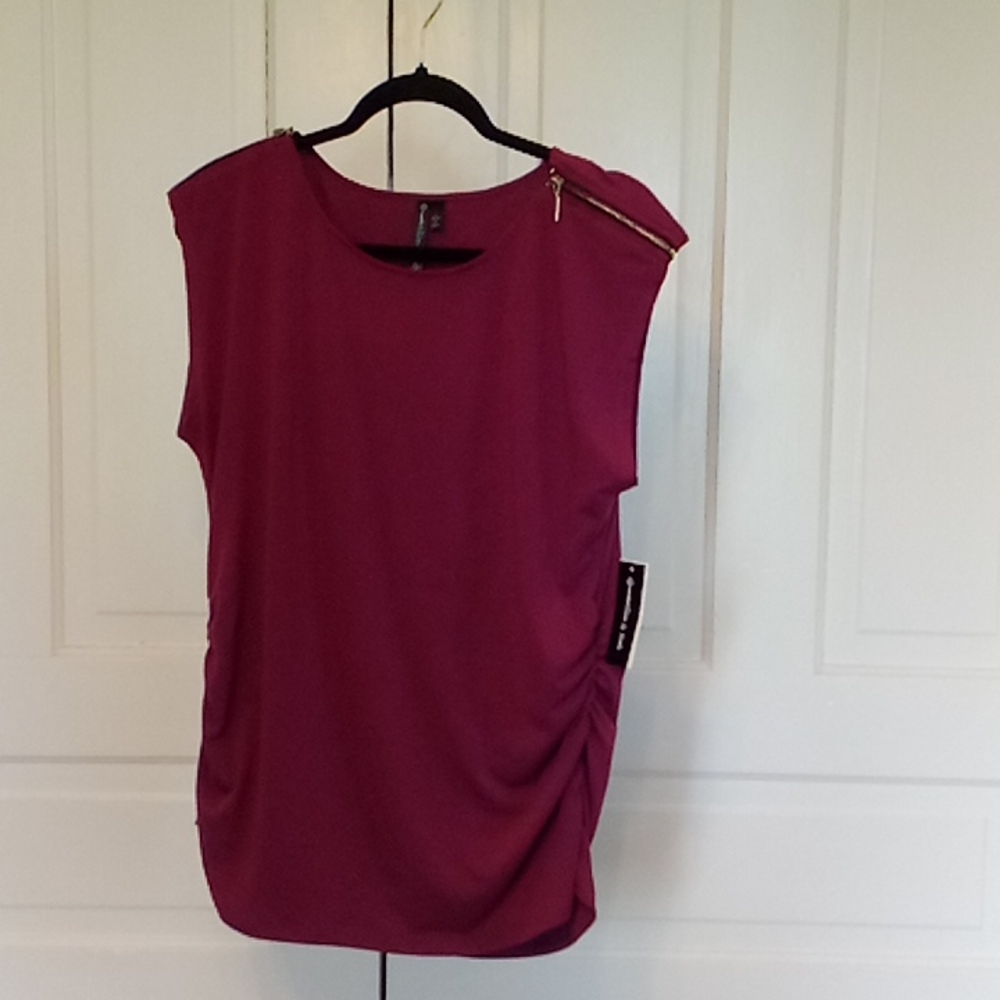 Drop shoulder w/zip top